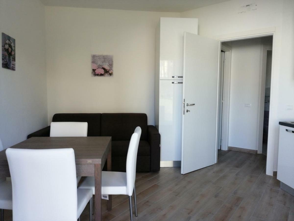 Appartamenti Mareblu Badesi Exterior photo